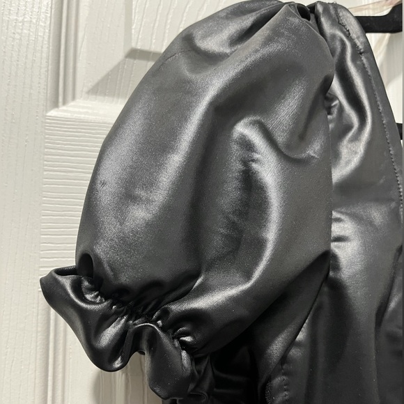 Tinas Fashion Faux Leather 2 Piece Pant Set NWT - Picture 5 of 11